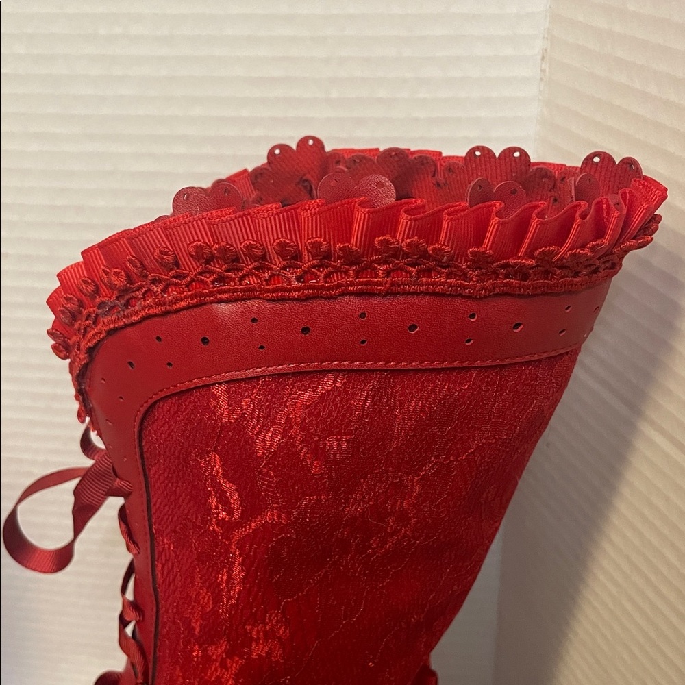 Ladies Victorian style boot - Picture 3 of 9